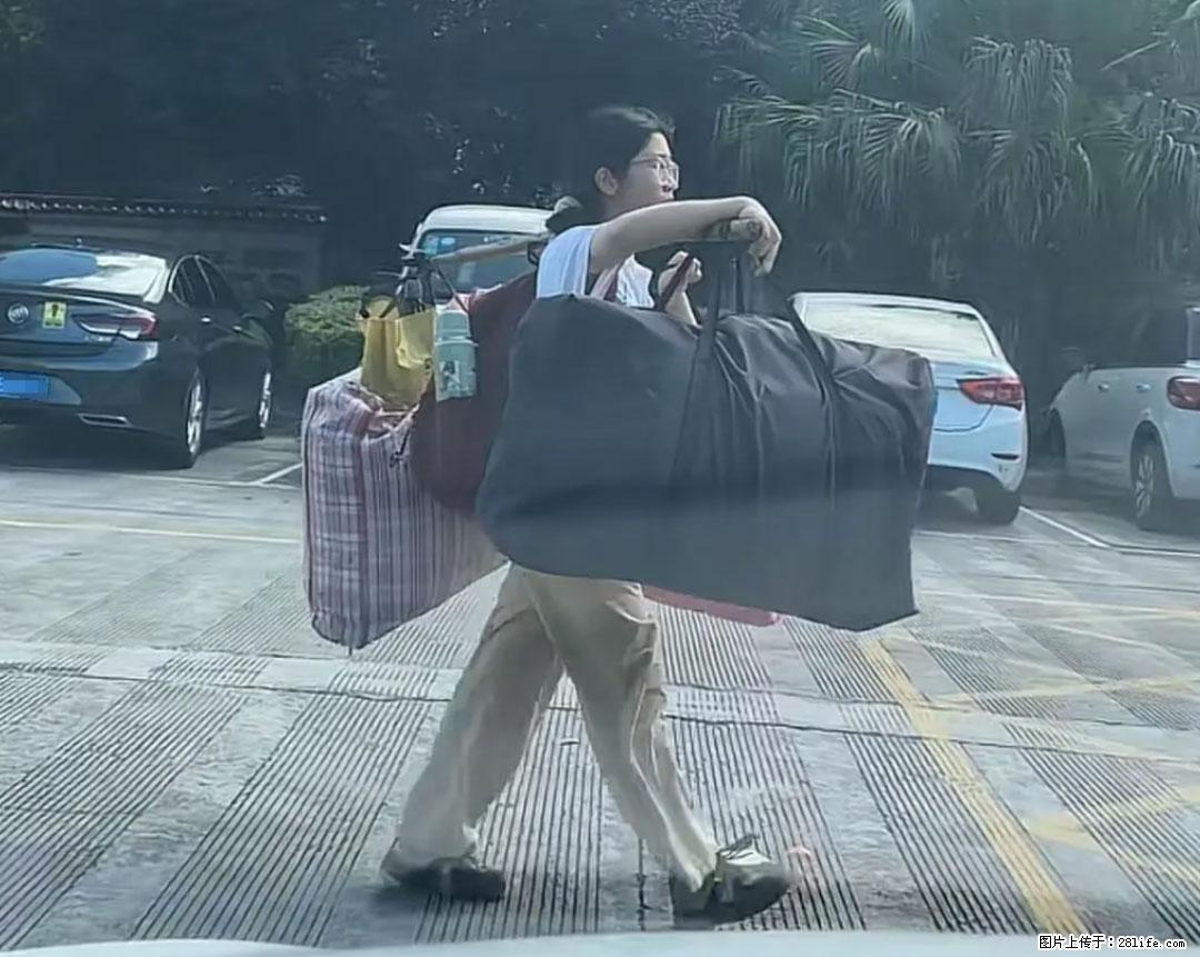 全网追的“扁担女孩”，找了一份暑假工，时薪12元 - 衡阳生活资讯 - 衡阳28生活网 hy.28life.com