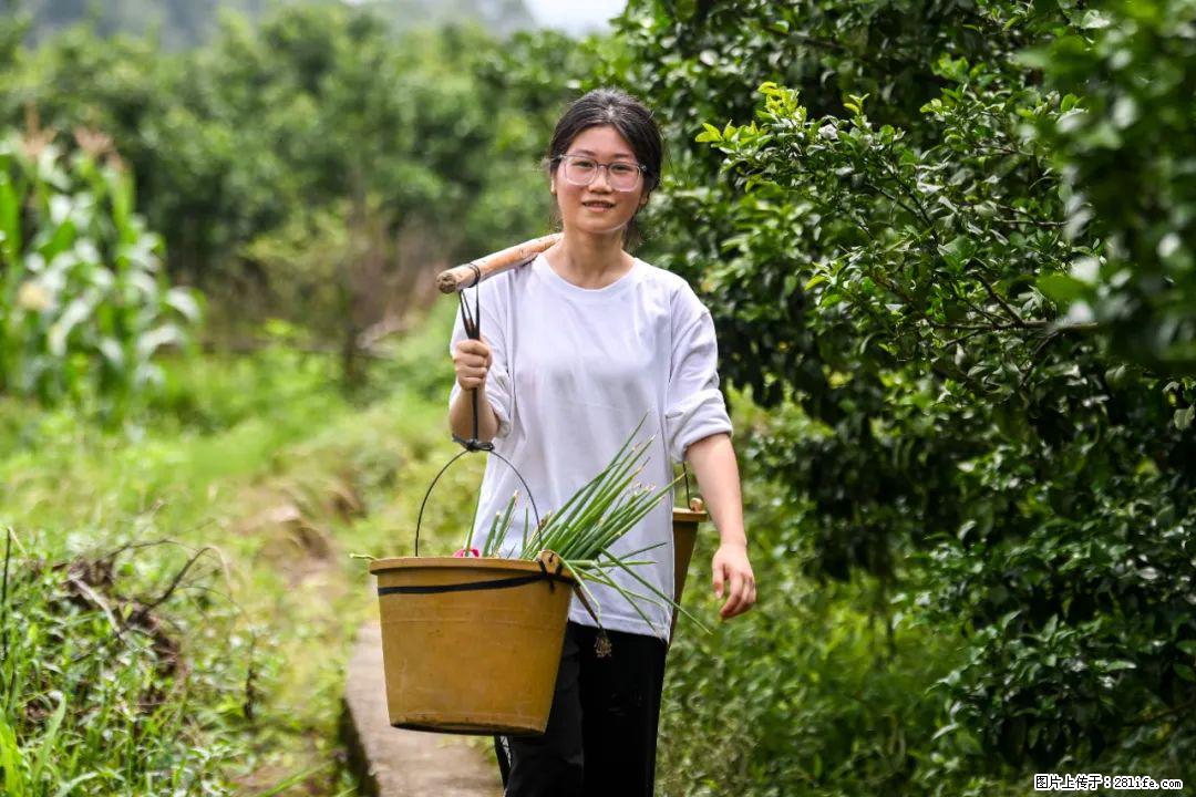 全网追的“扁担女孩”，找了一份暑假工，时薪12元 - 衡阳生活资讯 - 衡阳28生活网 hy.28life.com