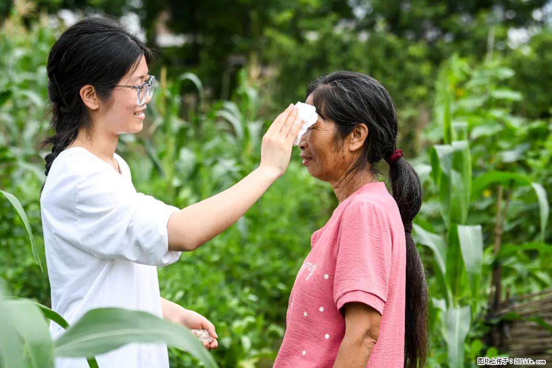 全网追的“扁担女孩”，找了一份暑假工，时薪12元 - 衡阳生活资讯 - 衡阳28生活网 hy.28life.com